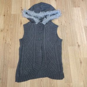 Gray chunky knit vest size L with fur hood